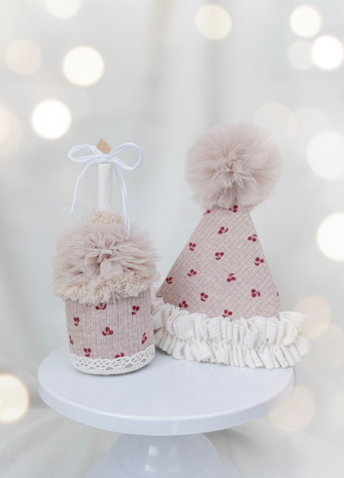 Cherries and Cream Mini Cake Set