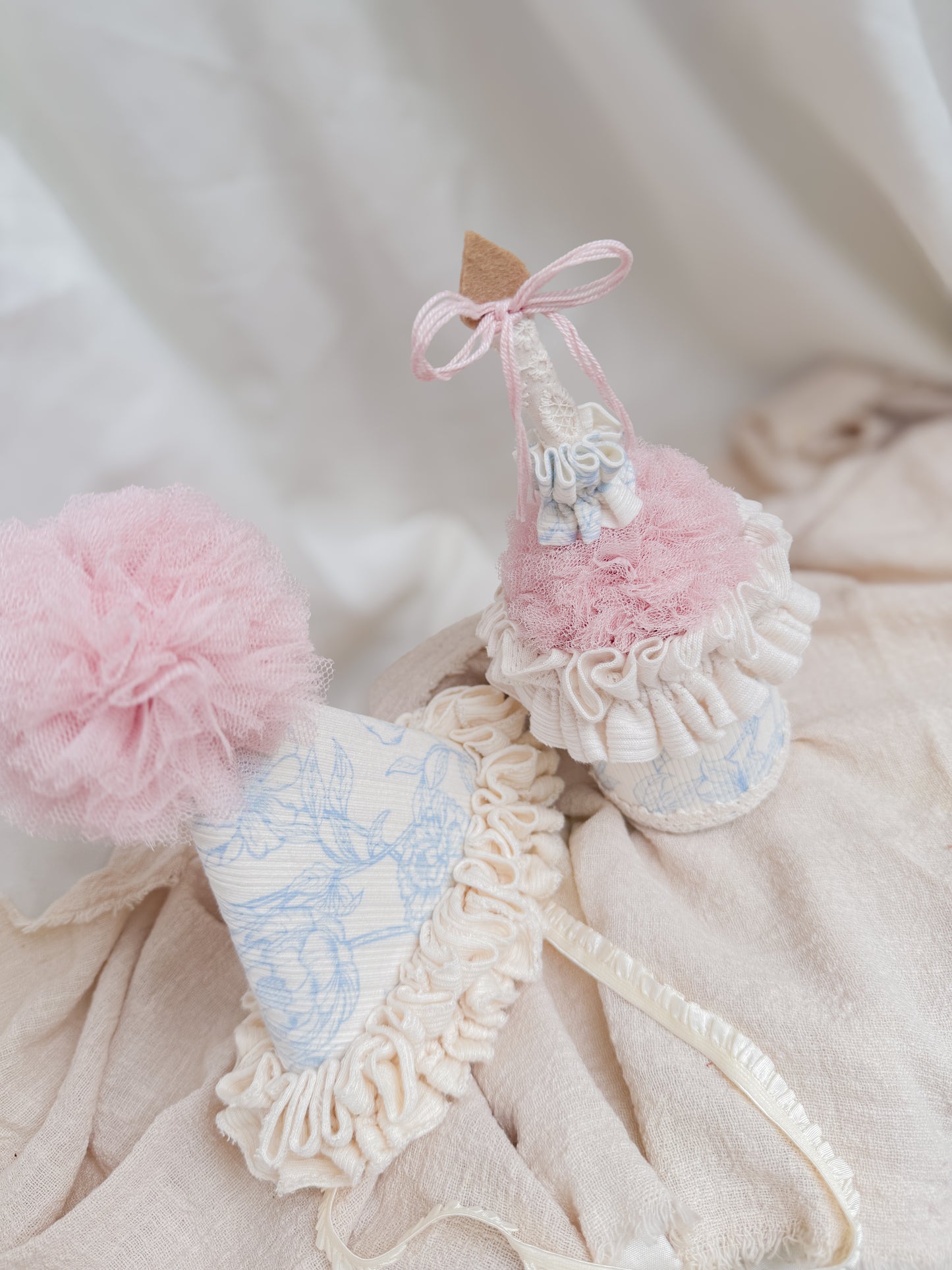 Toile Dreams Mini Celebration Set