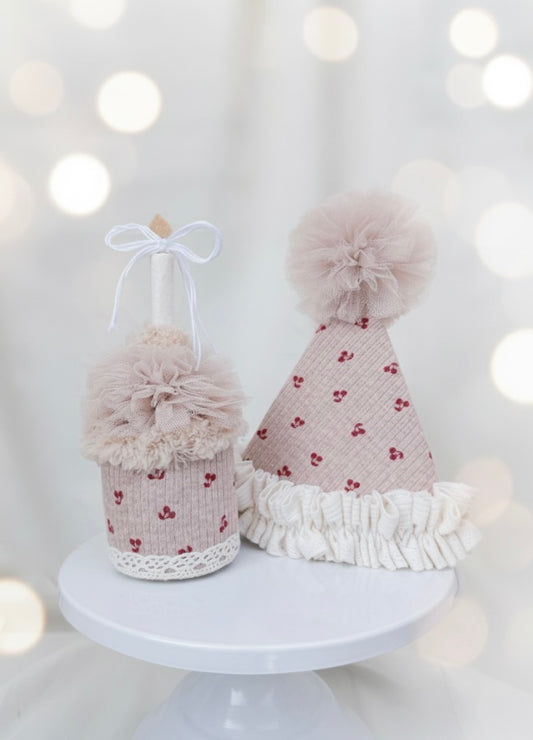 Cherries and Cream Mini Cake Set
